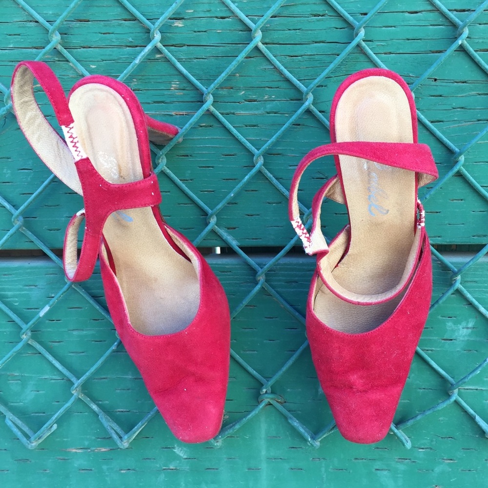 Red Suede Slingback Rosebel Pumps Women’s Size 9M